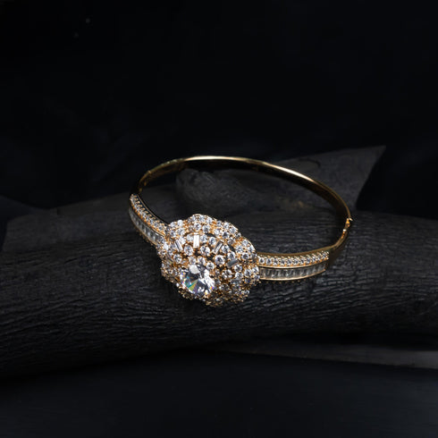 The Blossom Brilliance Diamond Bracelets - D9